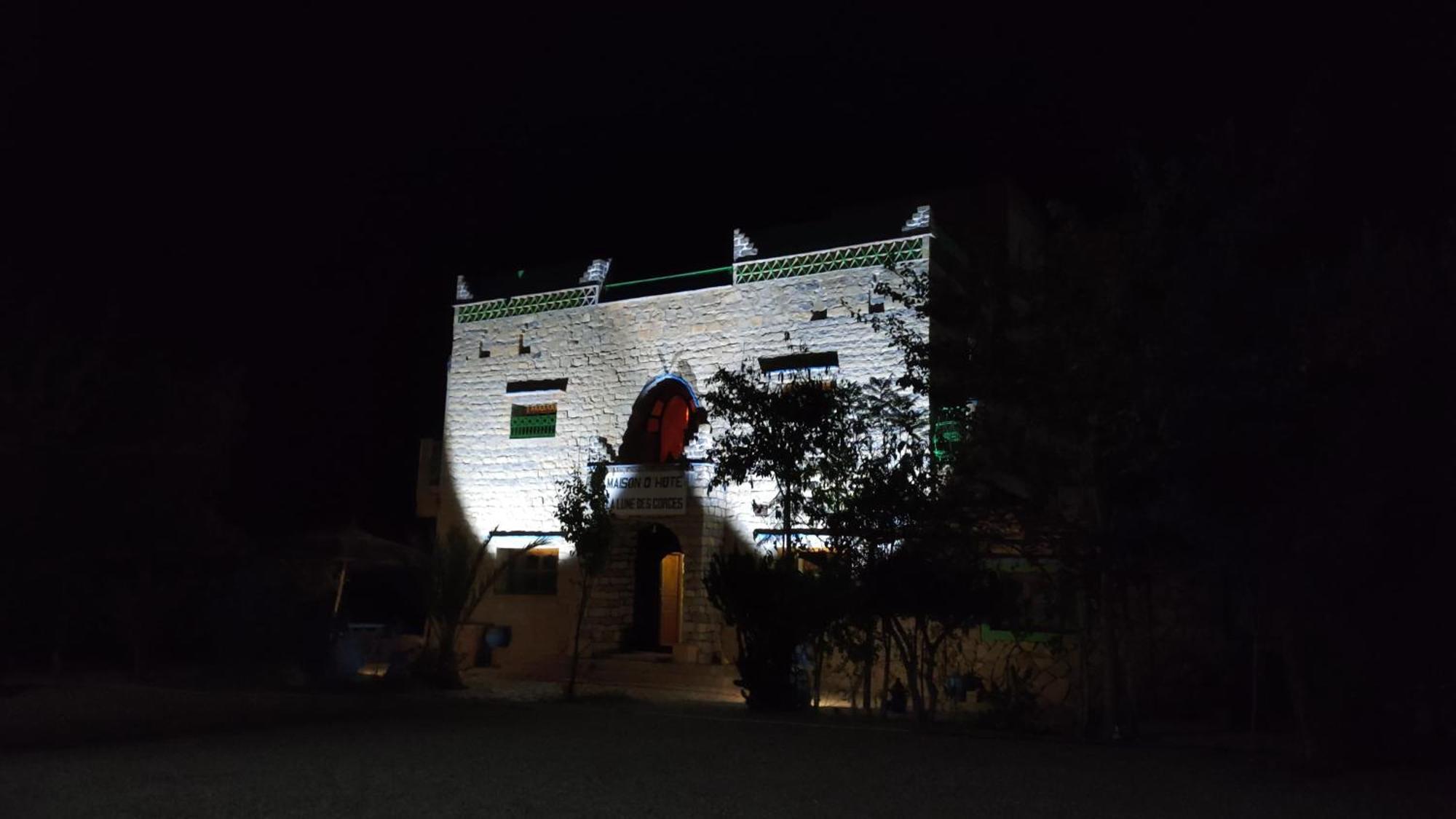 Maison La Lune Des Gorges Tinghir ภายนอก รูปภาพ